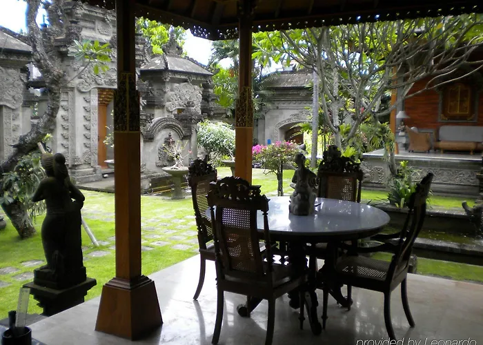 Taman Suci And 3* デンパサール
